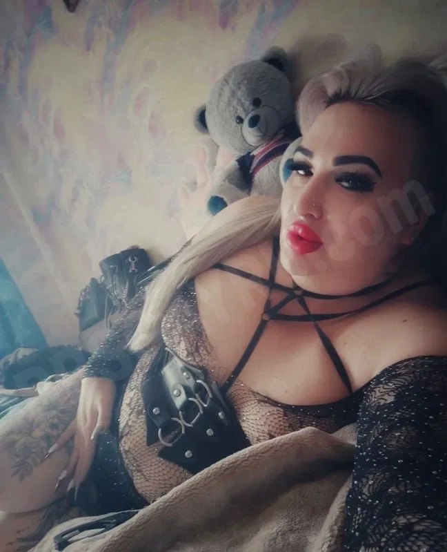 Katie2234316996